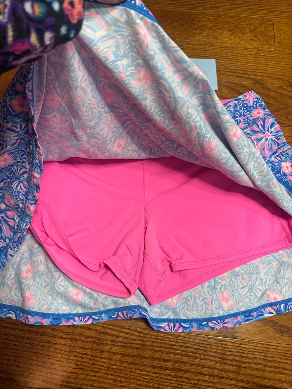 XL Lilly Pulitzer Luxletic Aila Skort Takin' It Easy print - Picture 8 of 8
